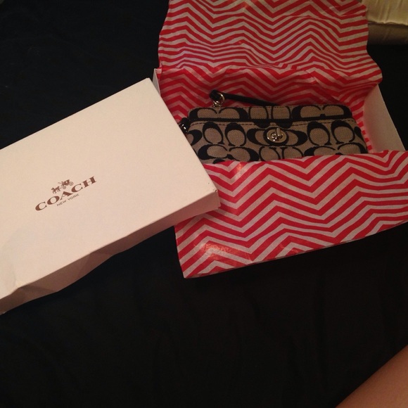 Medium coach wristlet