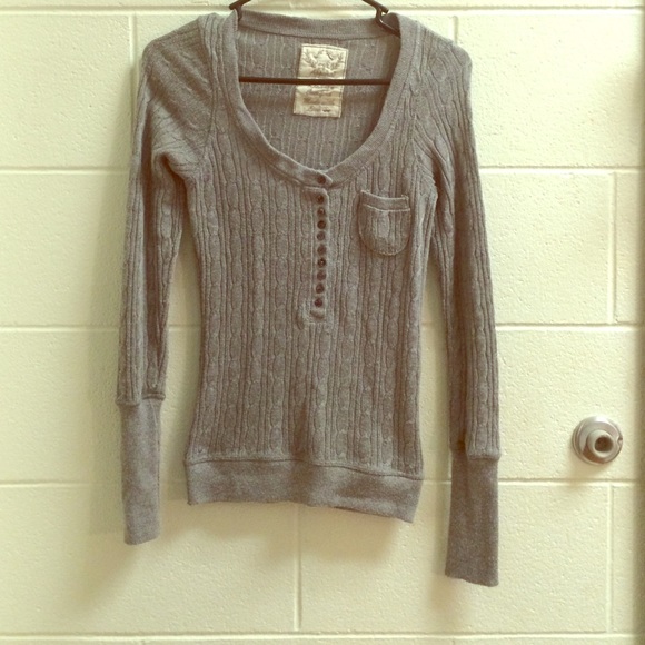 Fitted Gray Sweater