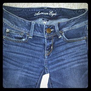 Size 0 Long American Eagle Jean, great condition