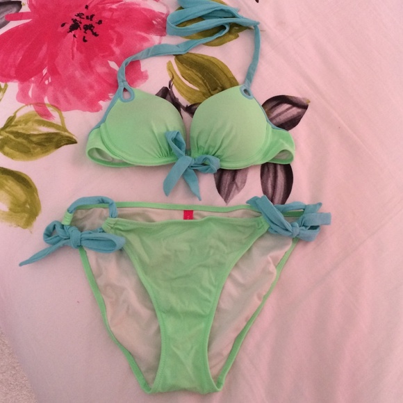 Victoria's Secret bikini