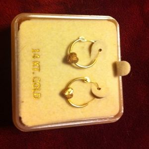 14 karat gold mini heart hoops