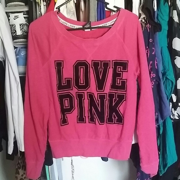 VS PINK crew
