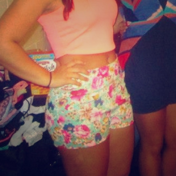 Floral high waisted shorts