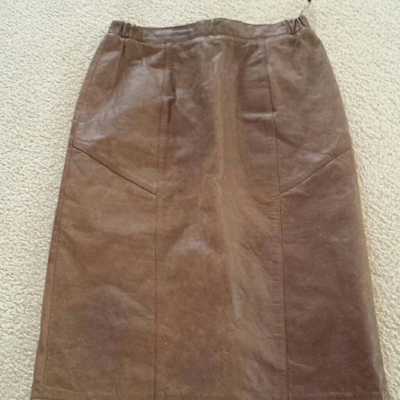 Leather skirt over the knee 12