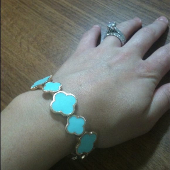 Tiffany blue, gold plated clover bracelet
