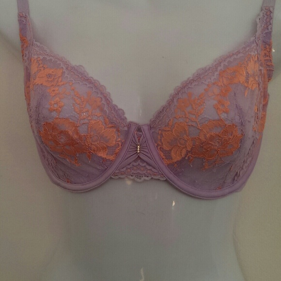 NWT Victoria's Secret 34 Rd