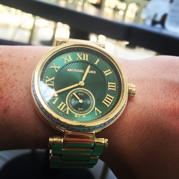 Just Sharing! Love my Emerald Faced MK Watch💋