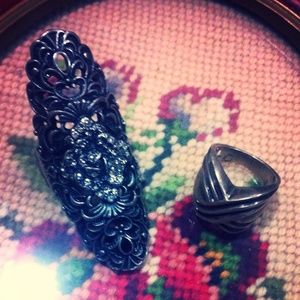 Bundle of rings
