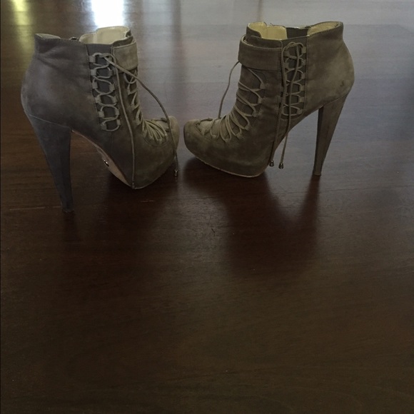 Velvet Angels booties - Picture 2 of 3