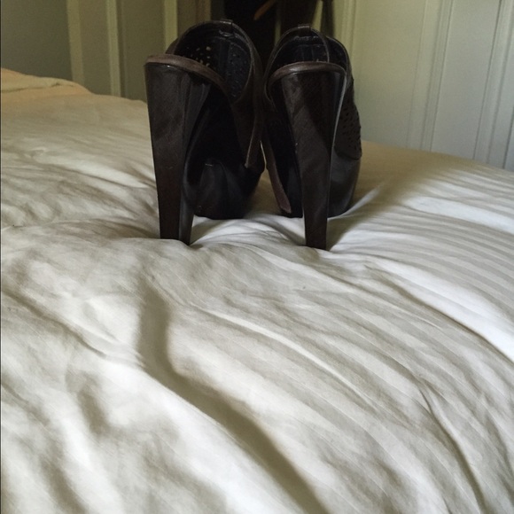 Navy boot wedge heels made in Italy - Picture 3 of 3