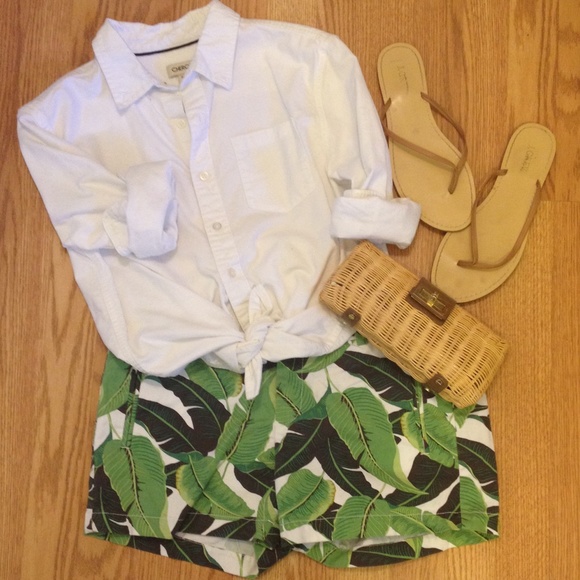 Resort palm print shorts size 8 JCP