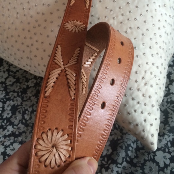 💙host pick💙Superb Leather Belt Turquoise🌀 - Picture 4 of 4