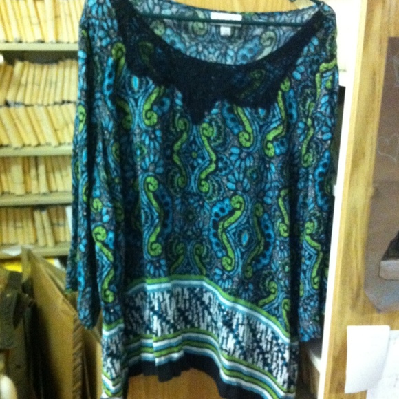 Dress barn top
