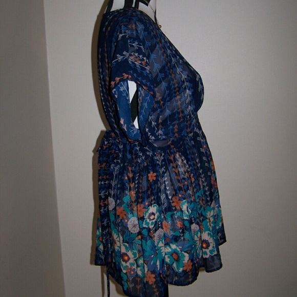 Sold - Picture 3 of 4