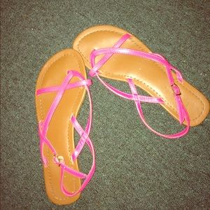 Summer flip flops only been worn ounce.