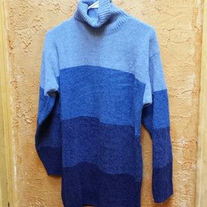 Beautiful soft tunic length sweater