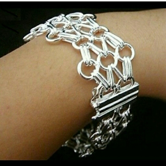 💰 💰💰Silver Bracelet- just a few left!
