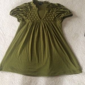 Short sleeve tunic.
