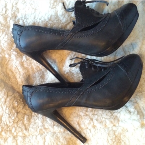 LAST CHANCE ONLY TODAY💥Black Steve Madden Heels💕