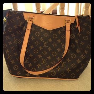 Louis Vuitton Purse
