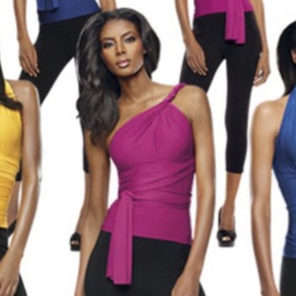 One amazing top, 7 sensational looks.