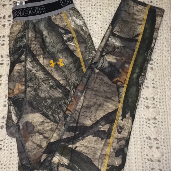 Camo UA running tights