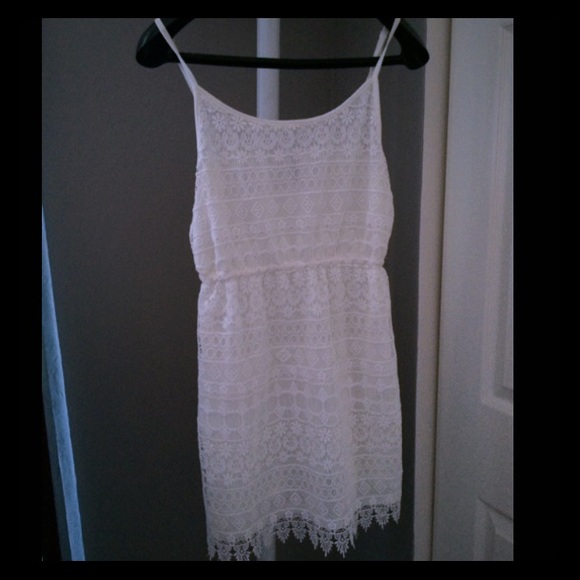 👗NWOT H&M white lace dress - Picture 1 of 3