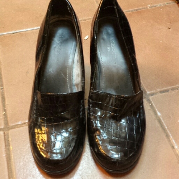 Black patent heels
