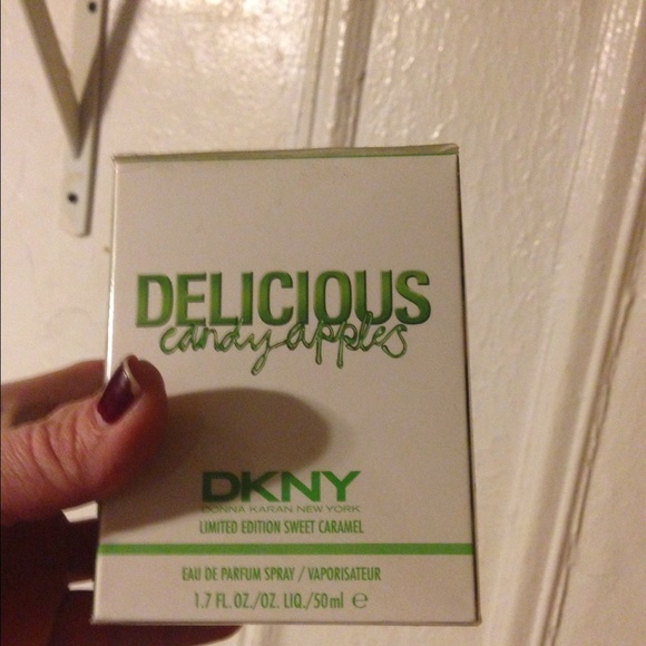 DKNY perfume