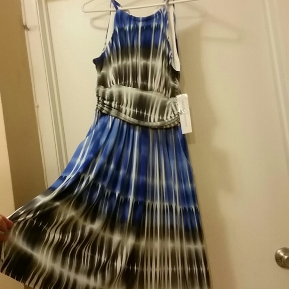 NWT Summer Dress - Picture 2 of 3