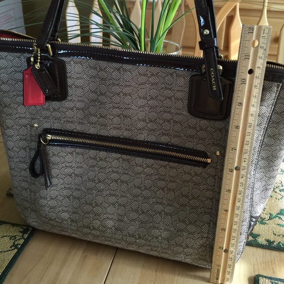 Authentic Coach Handbag - Picture 3 of 4