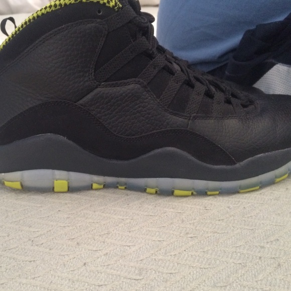 Jordan 10 "venom" - Picture 2 of 4