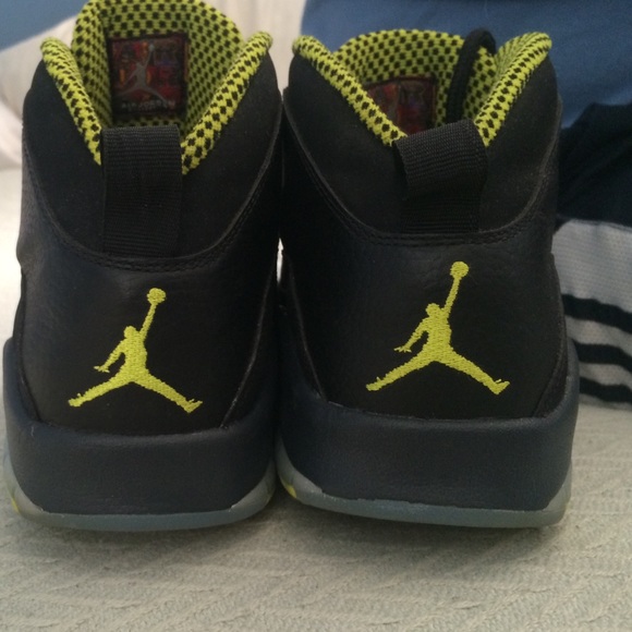 Jordan 10 "venom" - Picture 3 of 4