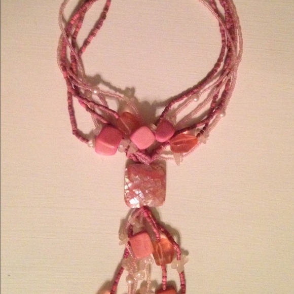Pink beaded necklace 💗