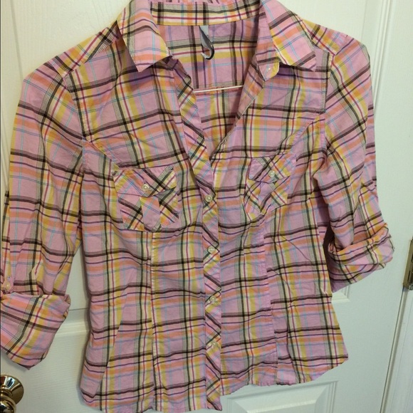 Pink plaid button up!!