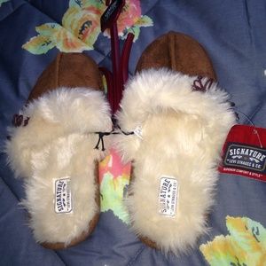 New slippers . I never worn them.