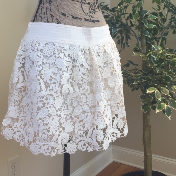 Crochet skirt! NWOT - Picture 3 of 3