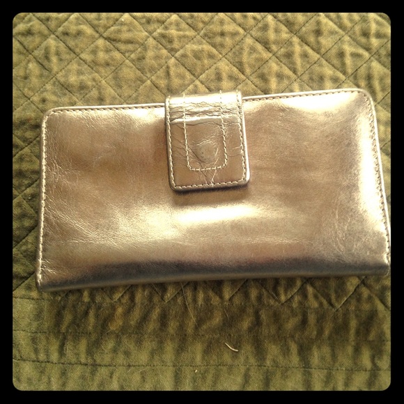 Fossil silver leather wallet
