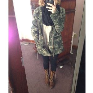 Vintage looking camo jacket with ties