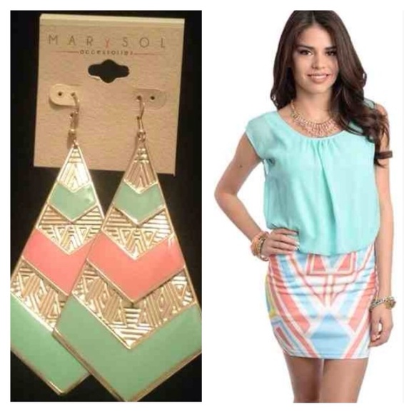 BUNDLE Dress & earrings