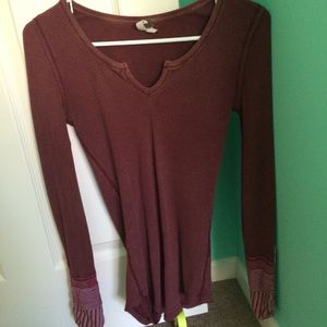 FREE PEOPLE THERMAL with sleeve detailing!