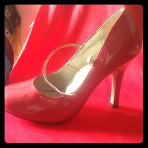 Red shoes size 6.5