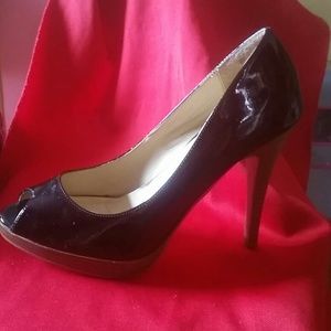 Black shoes size 8