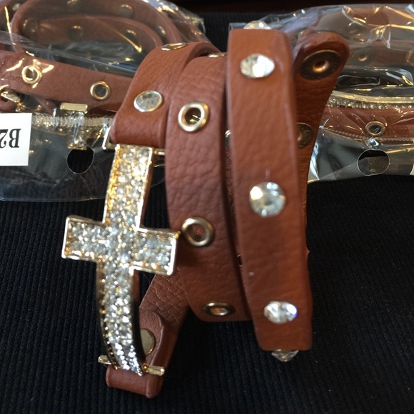 Leather cross bracelet