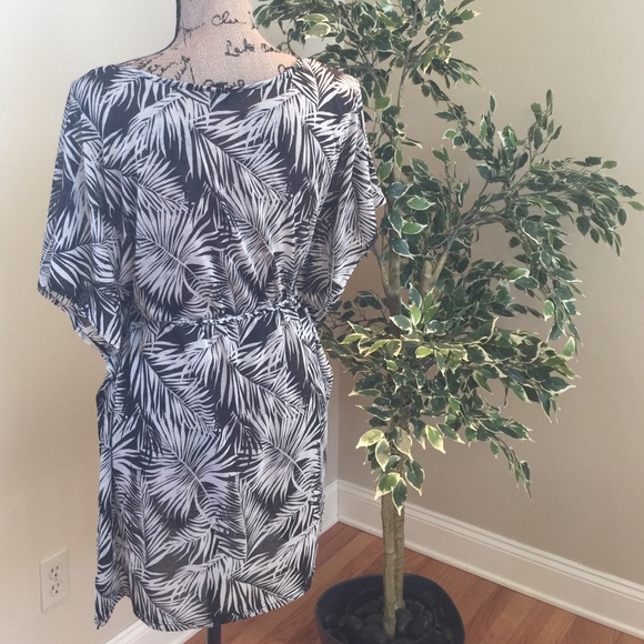 Cover-up dress! - Picture 4 of 4