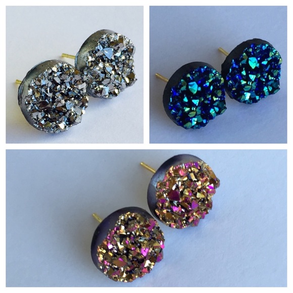 3 pairs x$15 - Picture 2 of 3