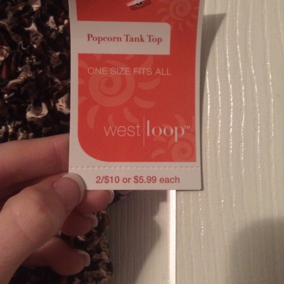 A gorgeous cheetah print tank top - Picture 2 of 3