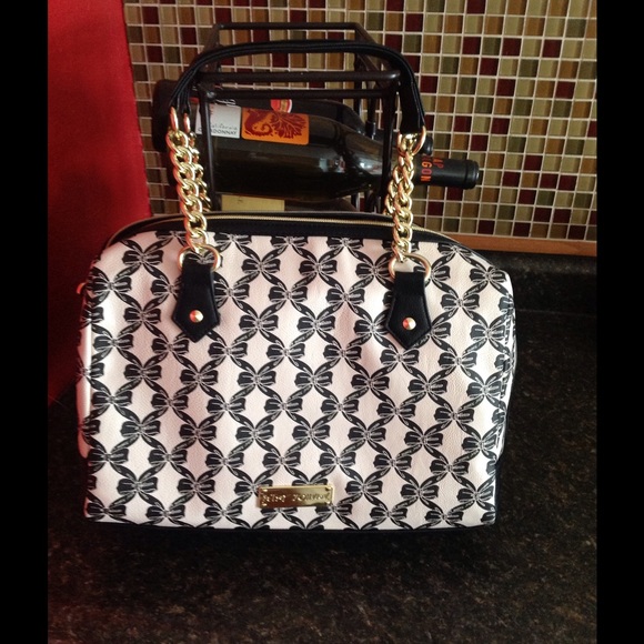 Awesome Betsey Johnson handbag, NEW - Picture 2 of 4