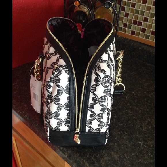 Awesome Betsey Johnson handbag, NEW - Picture 3 of 4