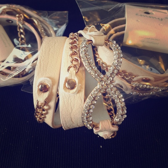 Forever sign bracelet